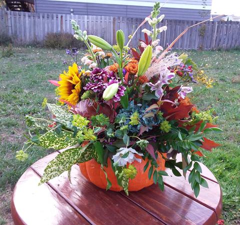 Fall Decorations From Your Garden!